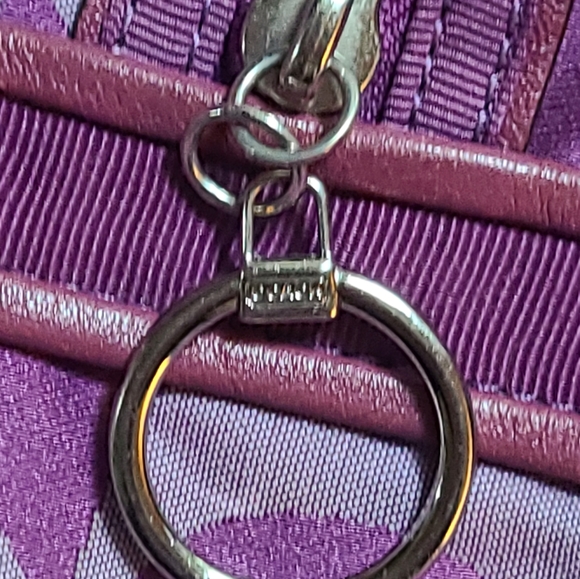 Coach Signature Poppy Handbag - Picture 8 of 14